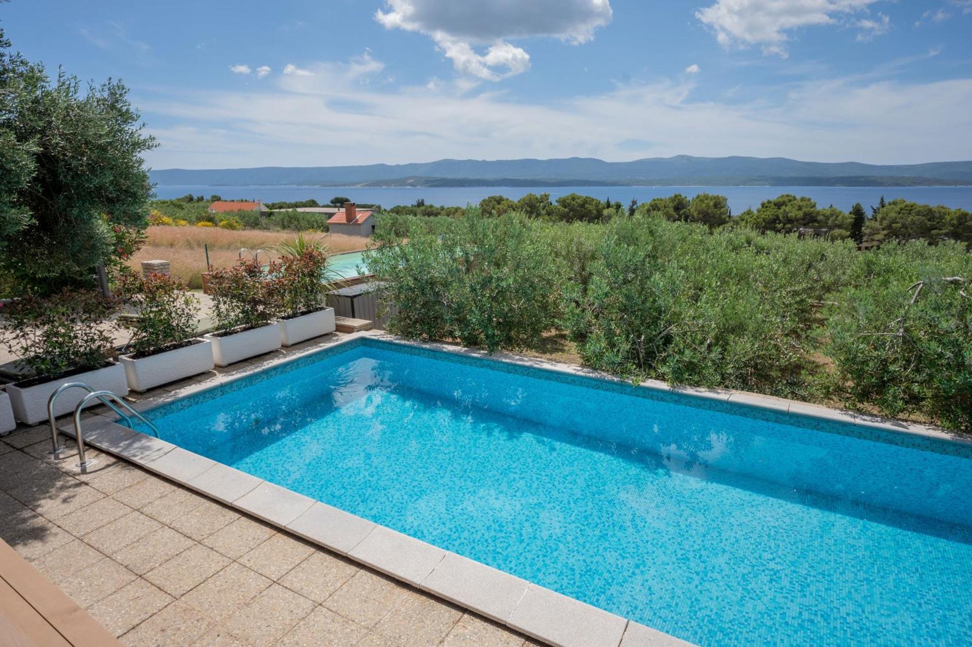 Villas Sole ボル エクステリア 写真